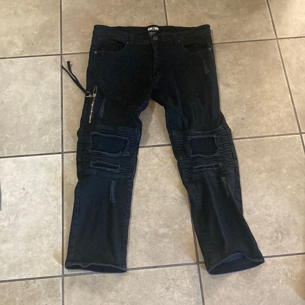 Gray Earth black jeans